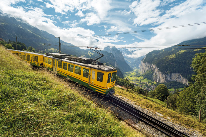 Lauterbrunnen Valley: Jungfraubahn.