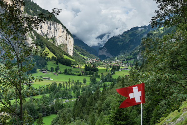 Photographers, artists, and writers can find creative inspiration in theLauterbrunnen Valley.